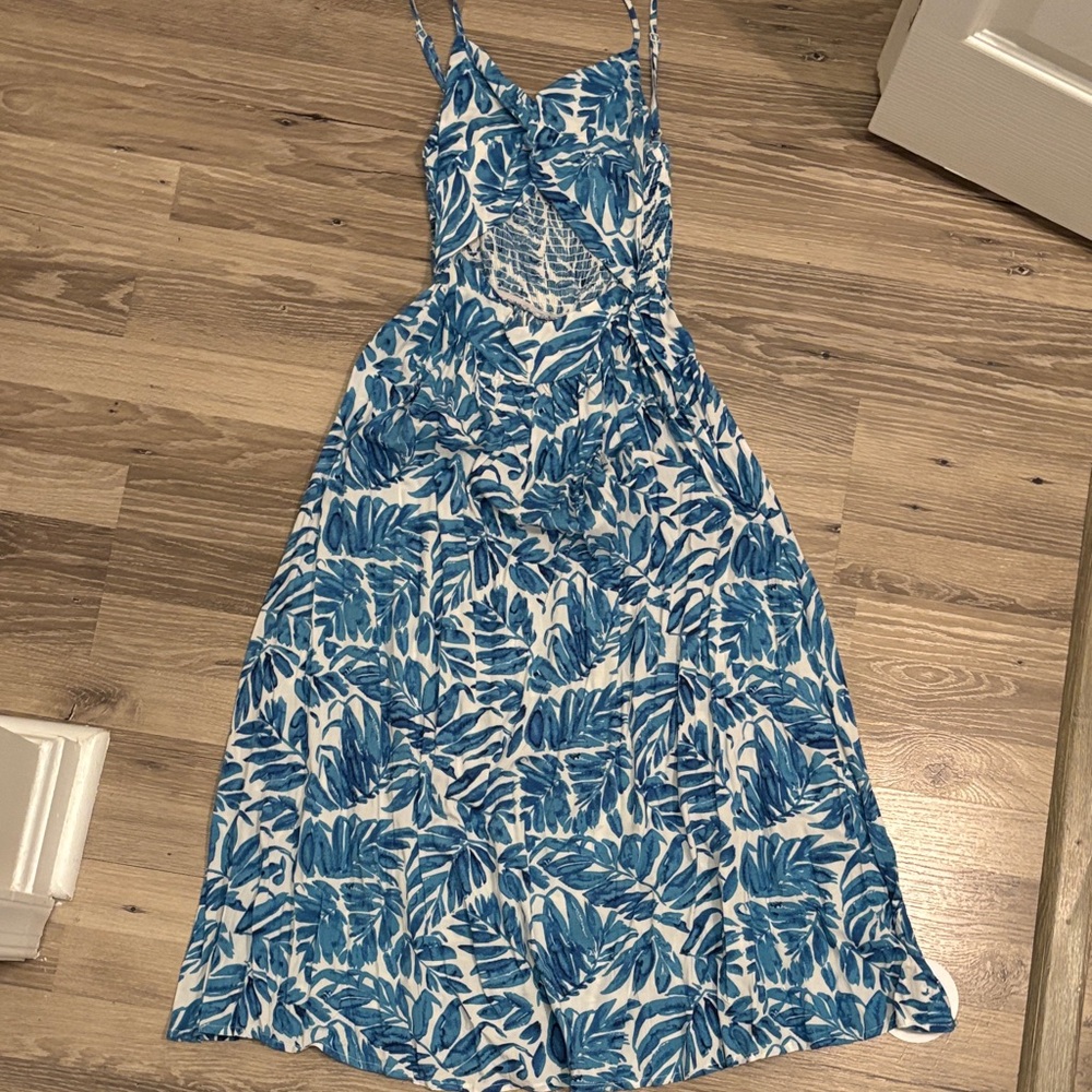 SHEIN Blue Leaf-Print Spaghetti Strap Sundress
